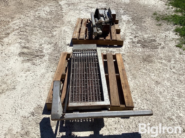 wheelchair-lift-image-8
