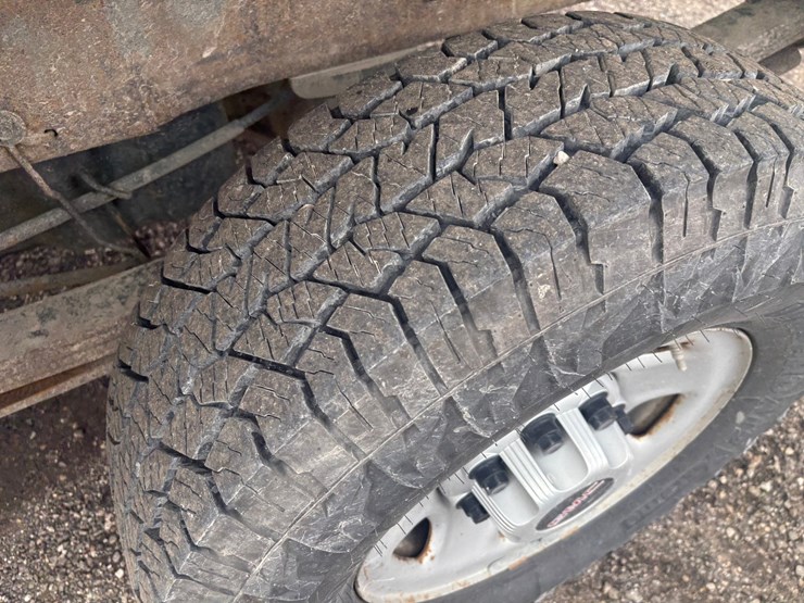 2006-gmc-2500-image-83