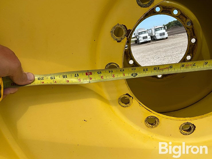 john-deere-r4044-image-12