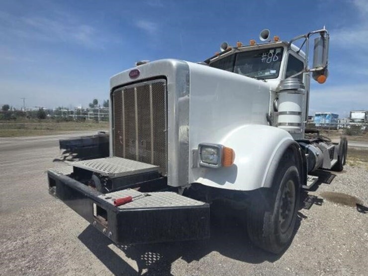 2018-peterbilt-367-image-1