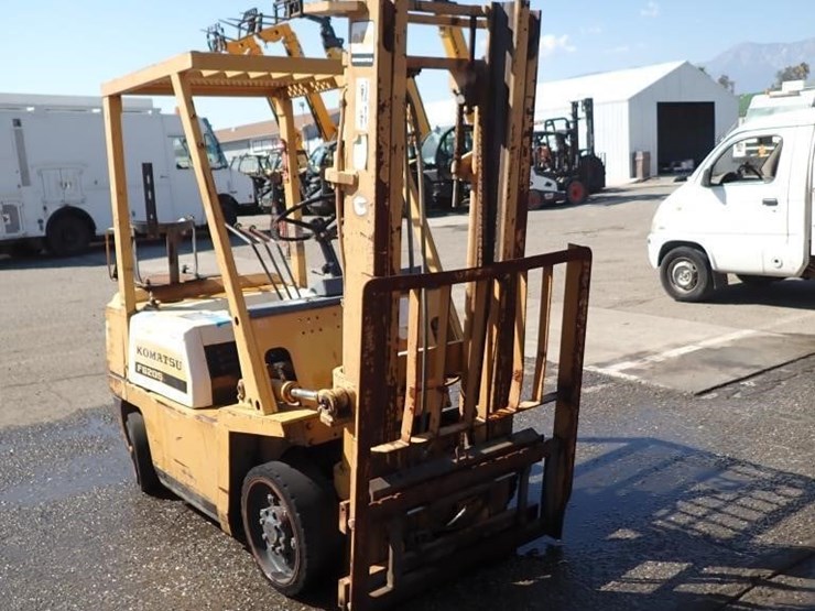 komatsu-fg20st4-forklift-image-2