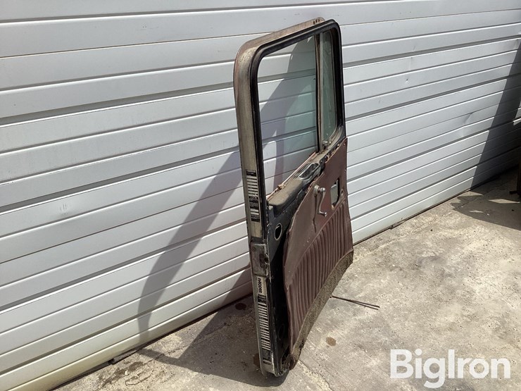 1984-kenworth-driver-side-bottom-latch-handle-door-image-8