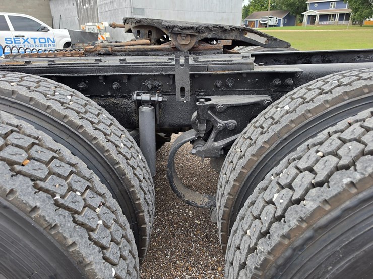 2007-kenworth-w900-image-121