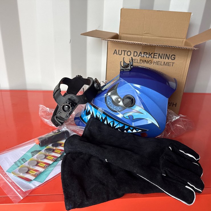 #1483 • Auto darkening welding helmet w/light, and gloves
