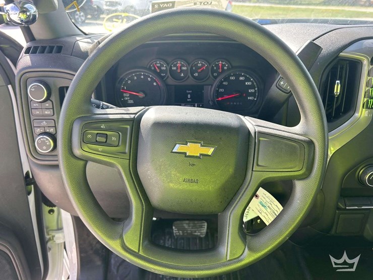 2022-chevrolet-silverado-1500-image-11