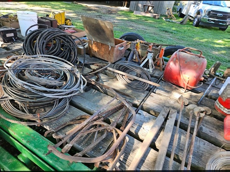 #8000-•-live-on-the-ground-only-items-image-31