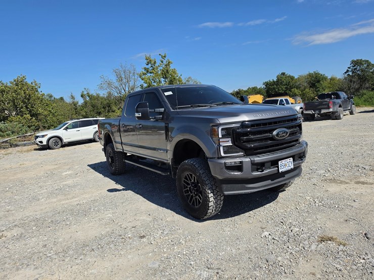 2022-ford-f250-image-23