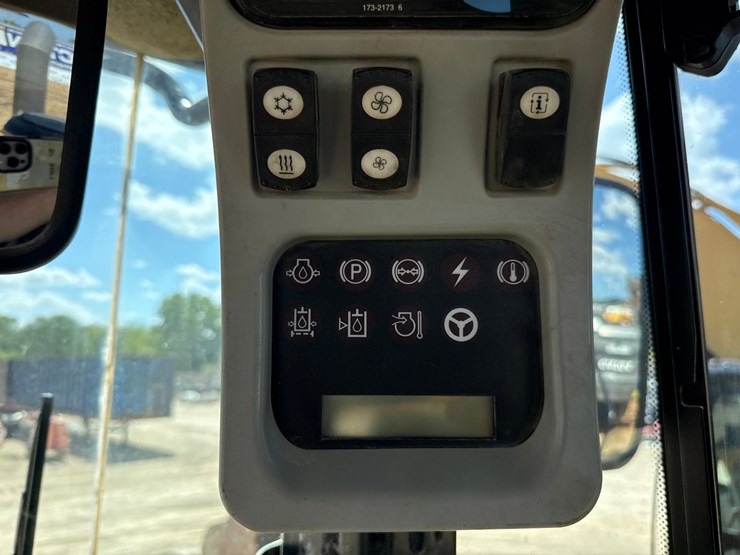 2010-caterpillar-980h-image-108