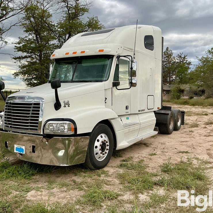 2004 FREIGHTLINER CENTURY 120