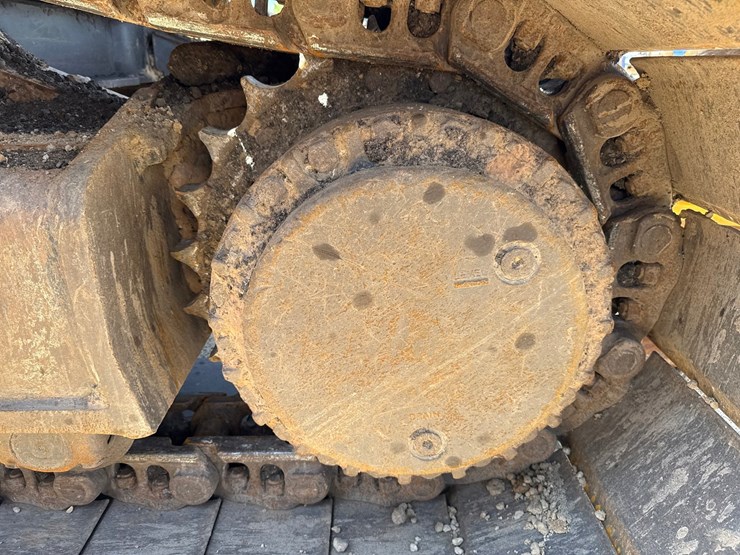 2012-caterpillar-c13-image-105