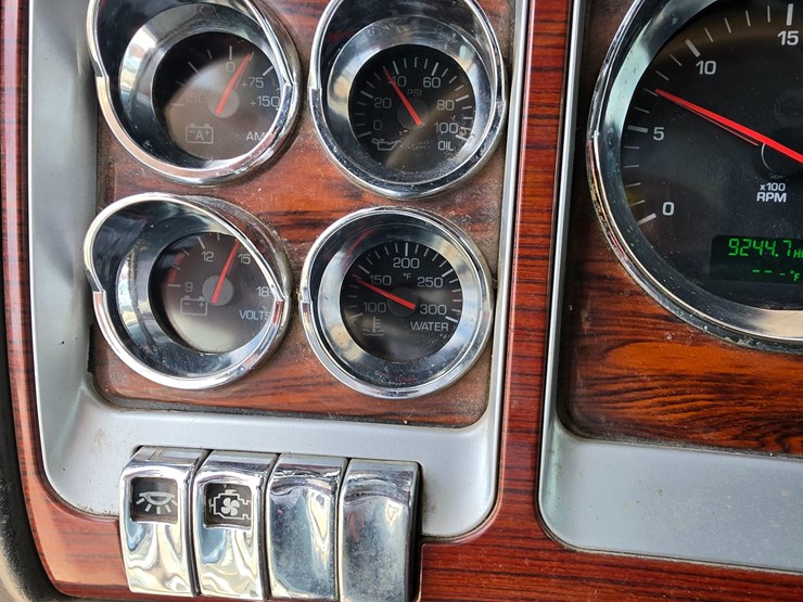 2007-kenworth-w900-image-76