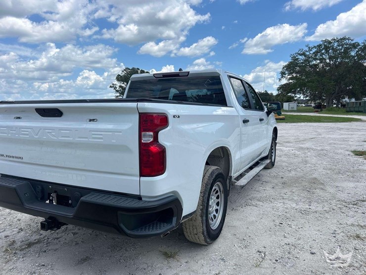 2022-chevrolet-silverado-1500-image-4
