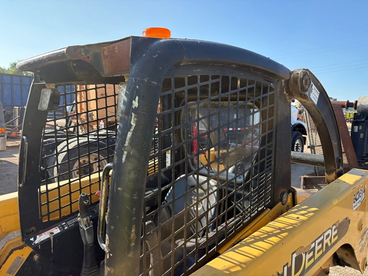 2003-john-deere-240-image-20