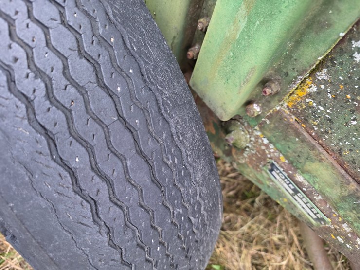john-deere-14t-image-26