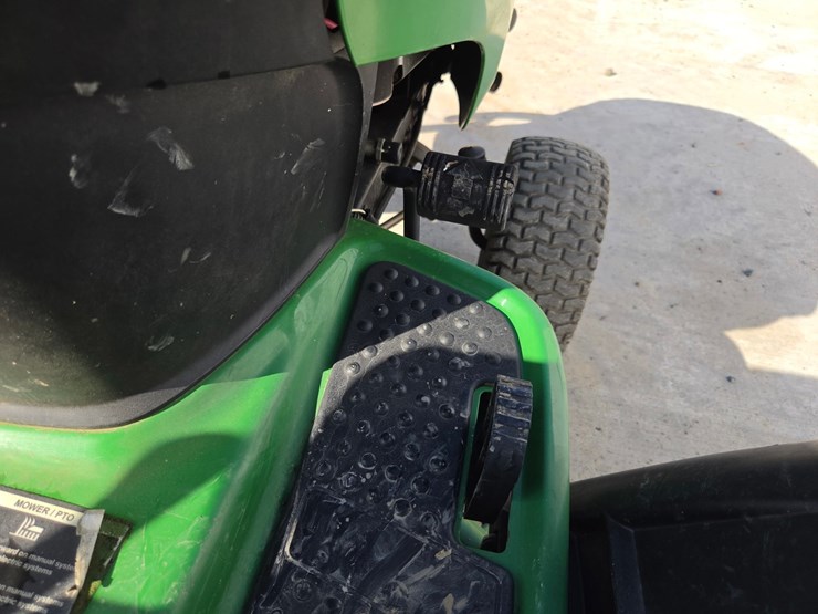 2013-john-deere-d130-image-29