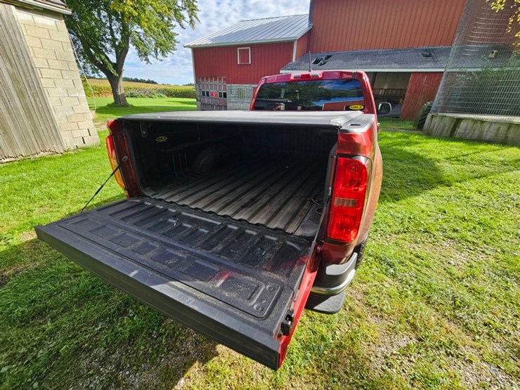 2016-chevrolet-colorado-image-34