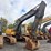 deere-200d-lc-image-3