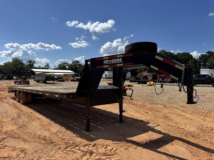 #8737-•-2017-red-rhino-32'-gooseneck-flatbed-image-9