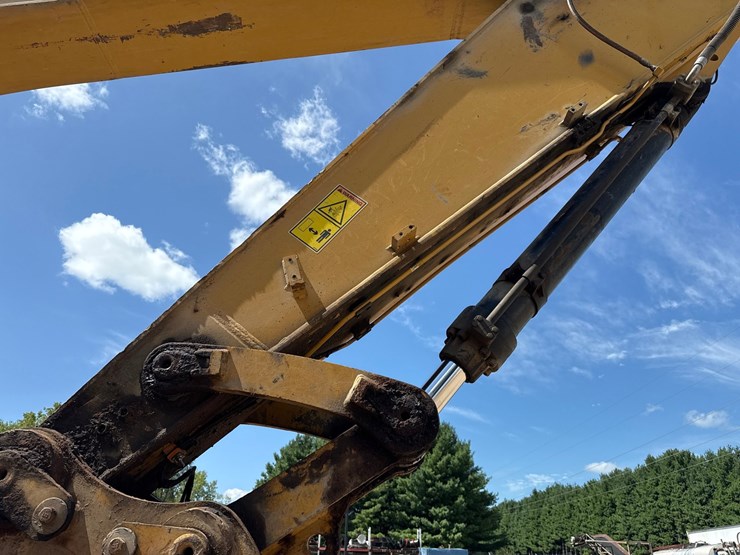 2012-caterpillar-c13-image-20