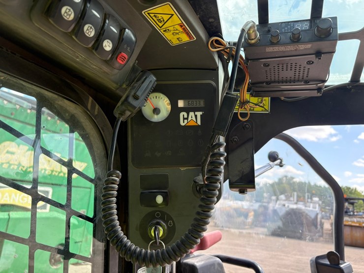 #2480-•-2011-caterplillar-289c-tracked-skid-steer-image-32