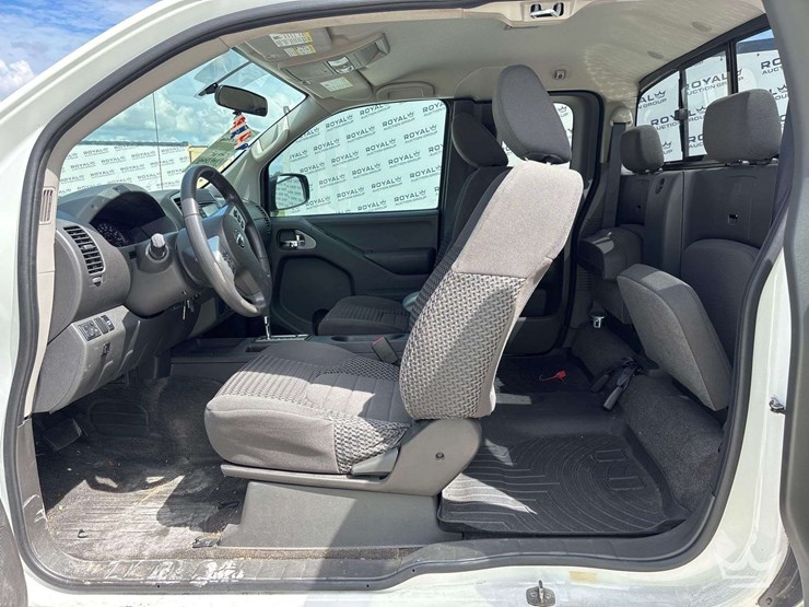 2018-nissan-frontier-image-13