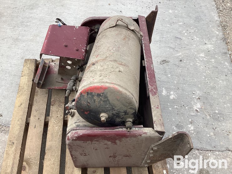 kenworth-side-mount-battery-box-w/-air-tank-image-4