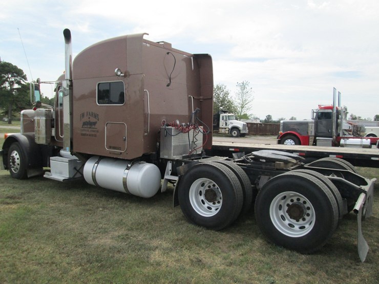 2006-peterbilt-379-image-4