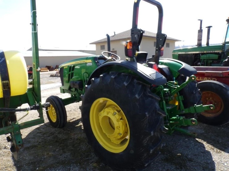 2016-john-deere-5055e-image-12