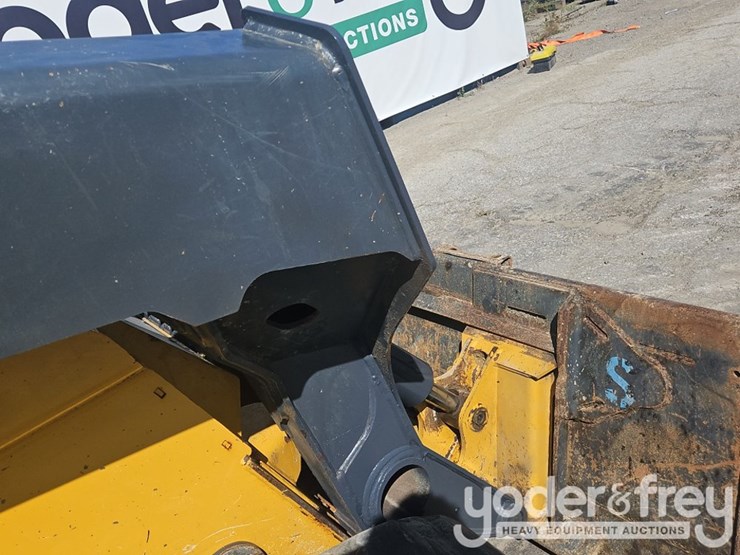 2019-deere-333g-image-14