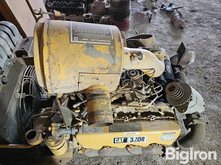 caterpillar-3208-image-9