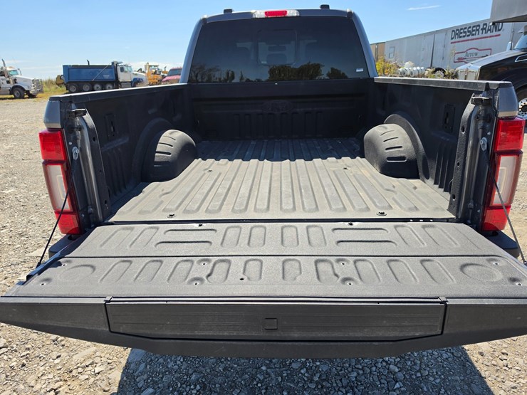 2022-ford-f250-image-64
