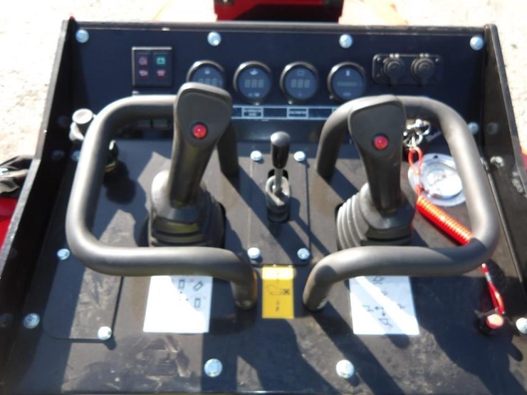 2026-sdlool-sl-v1000-skid-steer-loader-image-14