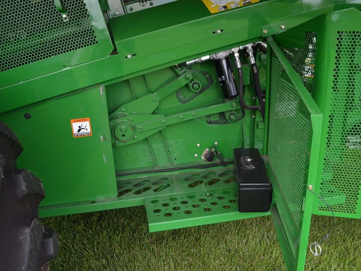 2012-john-deere-s550-image-25