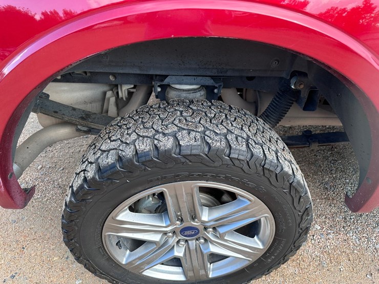 2019-ford-f150-lariat-image-45