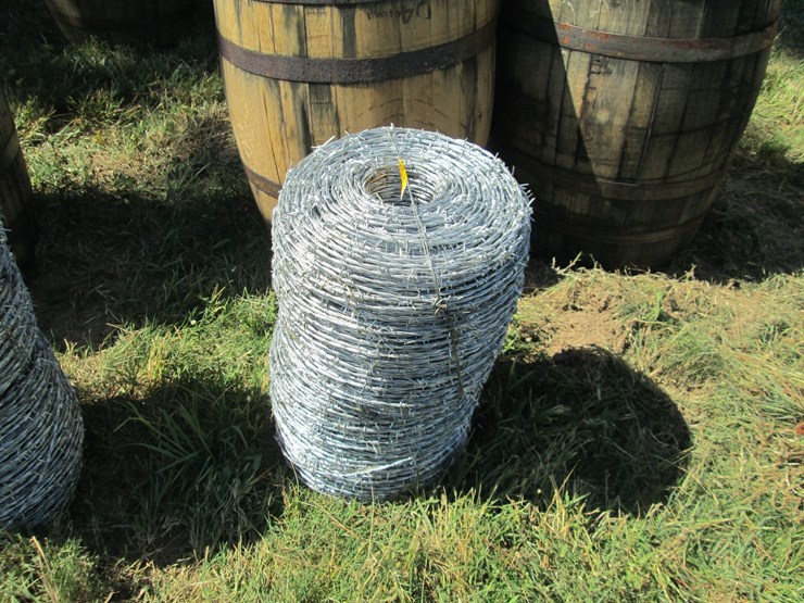 #50198-•-lot-of-(2)-unused-2-rolls-of-barbed-wire-inv#50198-image-2