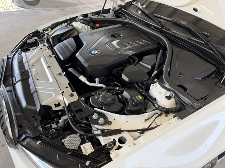 2021-bmw-330i-sdn-image-16
