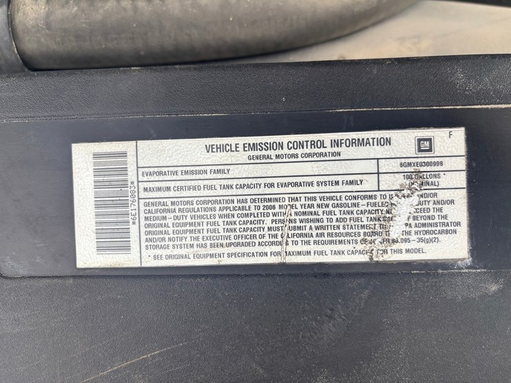 2006-gmc-2500-image-32
