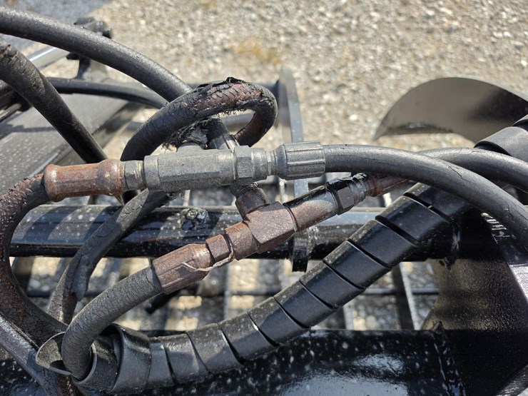 #25302-•-skid-steer-brush-grapple-image-16