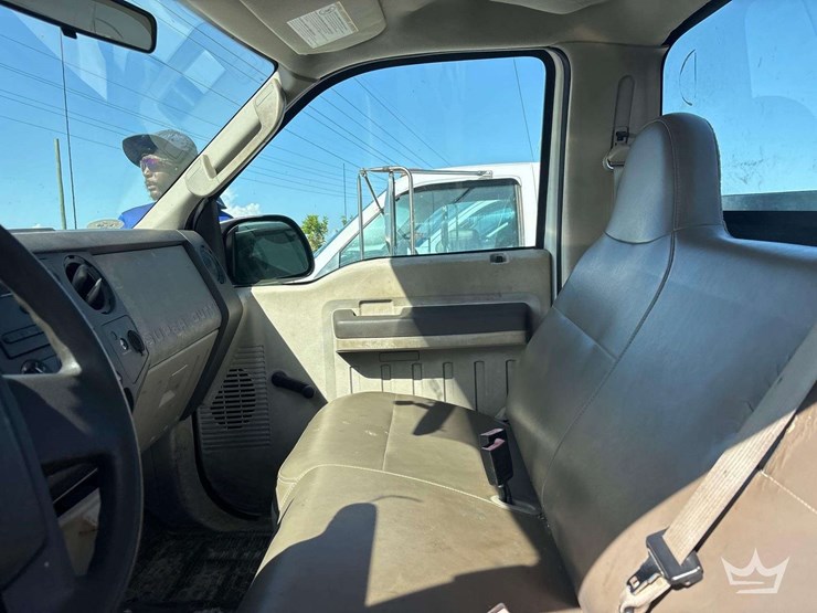 2008-ford-f250-image-28