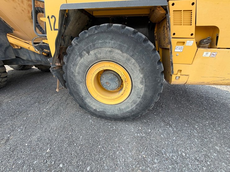 2016-komatsu-hm400-5-image-127