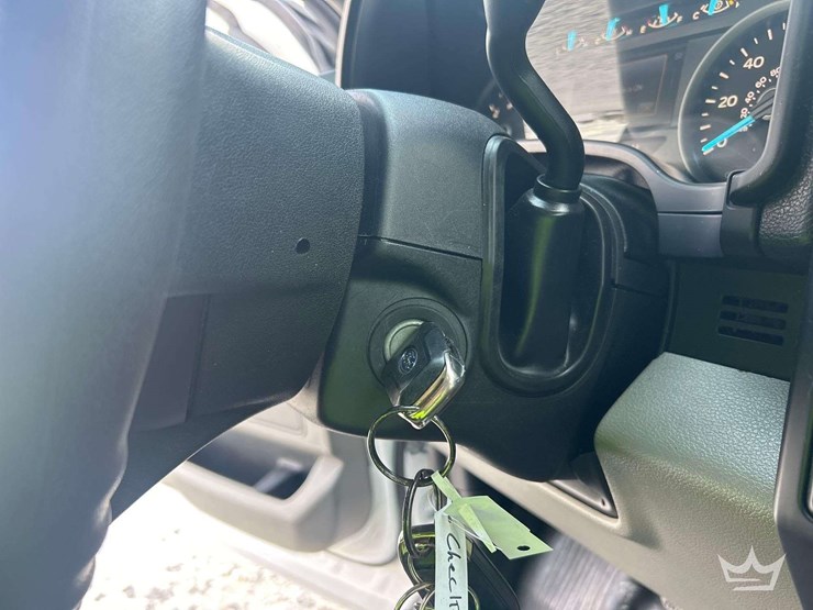 2020-ford-f150-image-16
