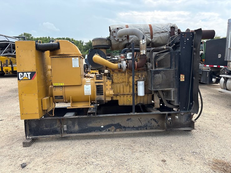 2007-caterpillar-225-kw-image-2