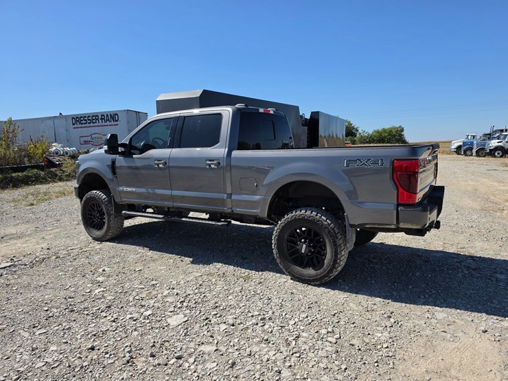 2022-ford-f250-image-8