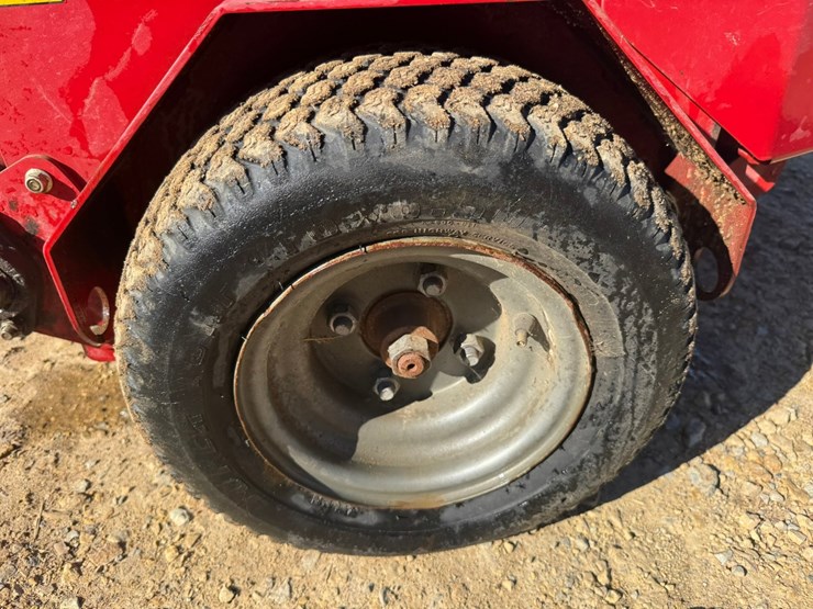 #1919-•-toro-39519-stand-on-aerator-image-28