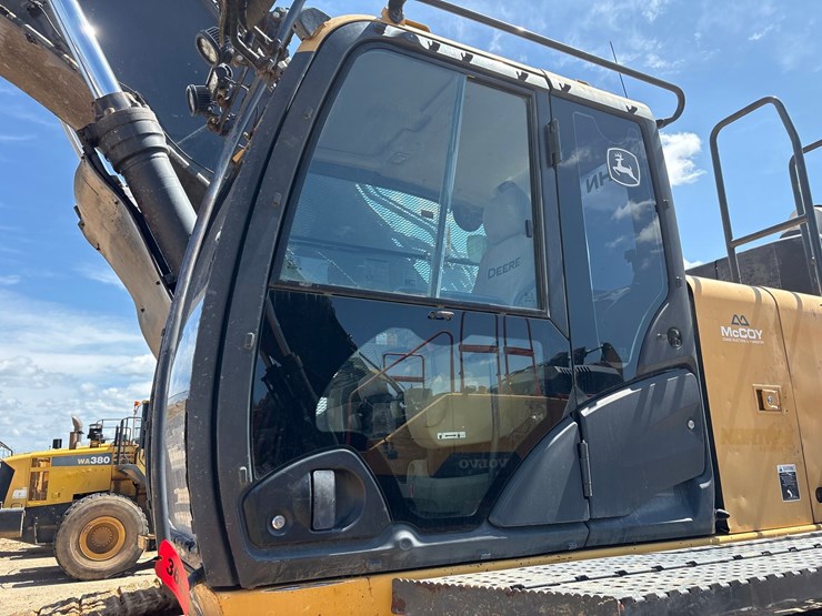2012-deere-470g-lc-image-15