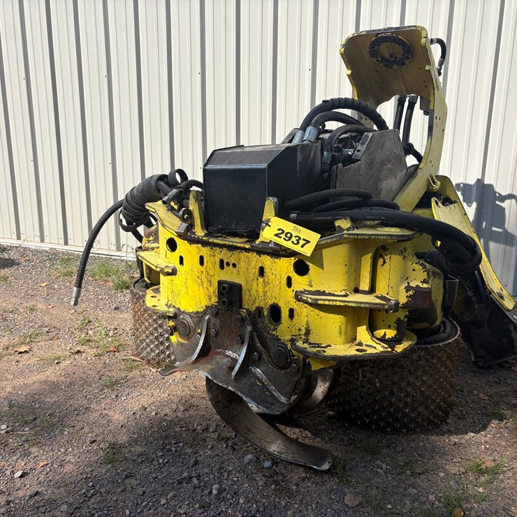 #2937 • John Deere H290 Processing Head