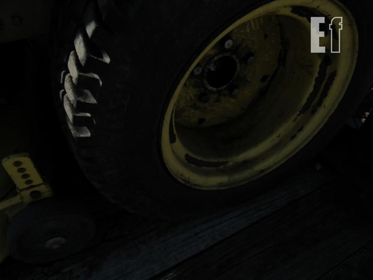 john-deere-112-image-11