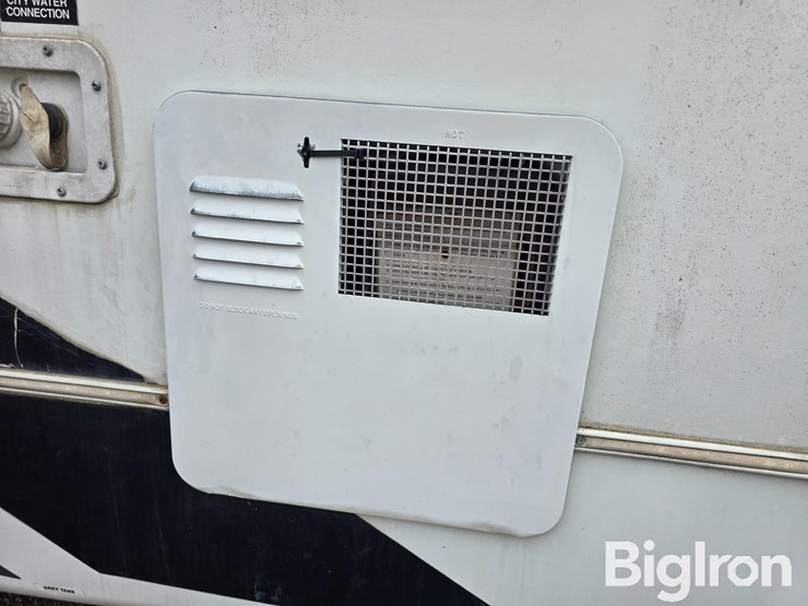 2008-keystone-cougar-29bhs-t/a-travel-trailer-image-17