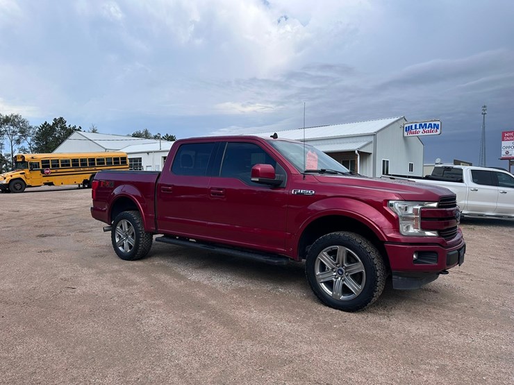 2019-ford-f150-lariat-image-1