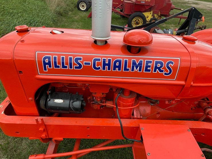 #1003-•-allis-chalmers-ib-tractor-image-9